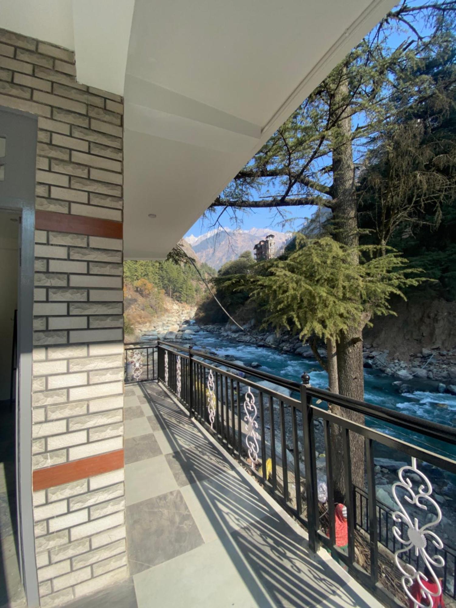 Hom House Of Mannmauji Riverside Kasol Exteriér fotografie