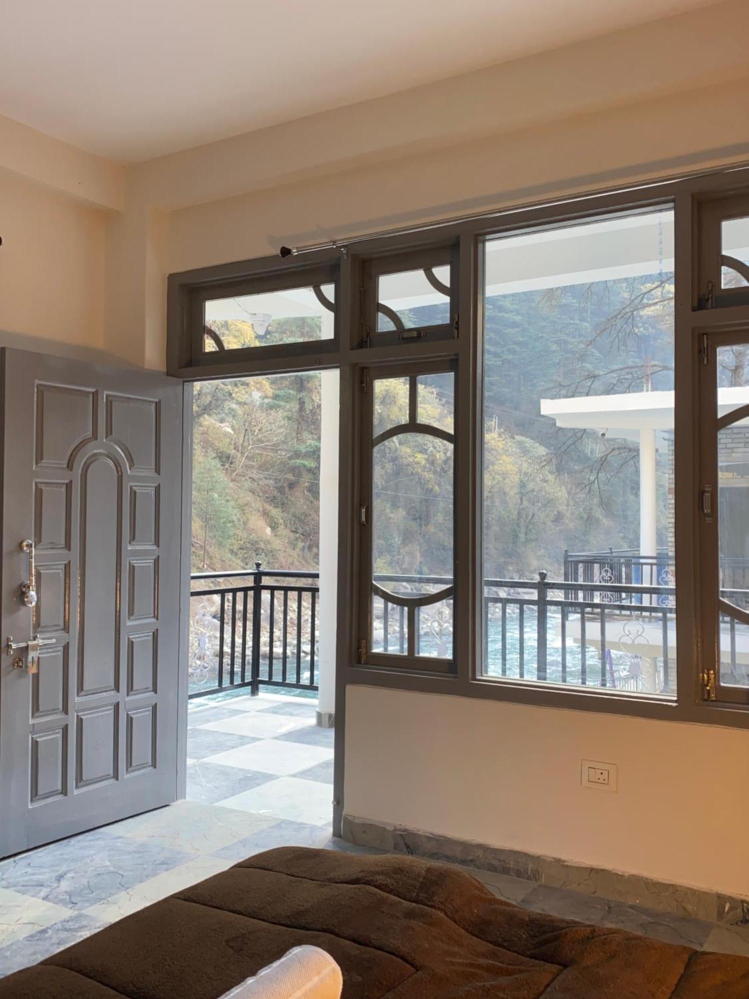 Hom House Of Mannmauji Riverside Kasol Exteriér fotografie